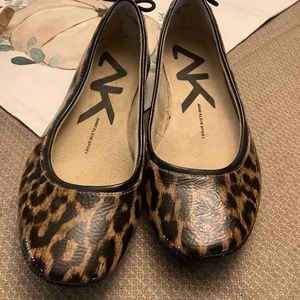 Anne Klein cheetah print sport flats, size 7.5